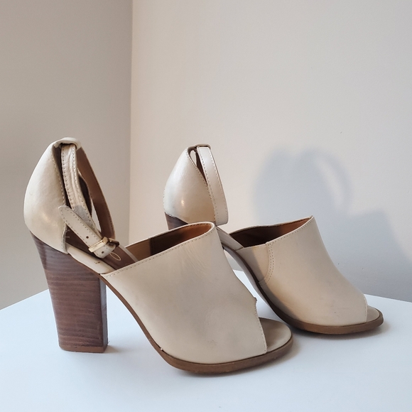 Aldo nude heels - Picture 2 of 6